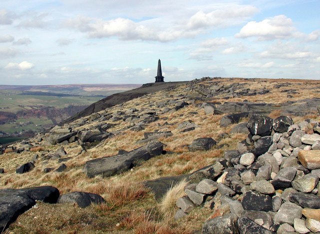Dry Brinks, Higher Moor looking at stoodley pike