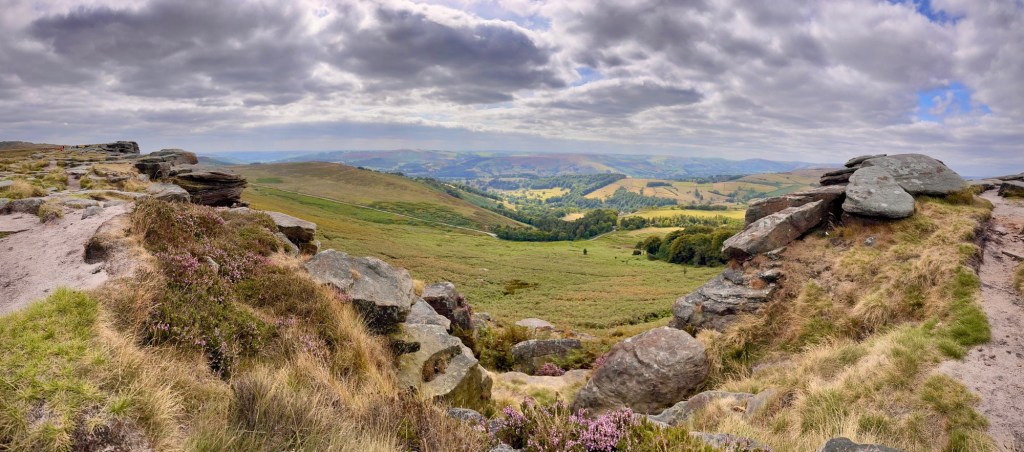 Panoramic view at Stanage Edge