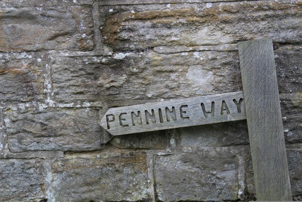 pennine way sign in edale