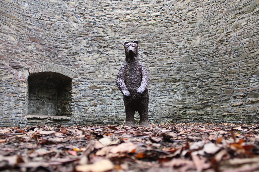 Bear pit at Sheffield Botanical Gardens